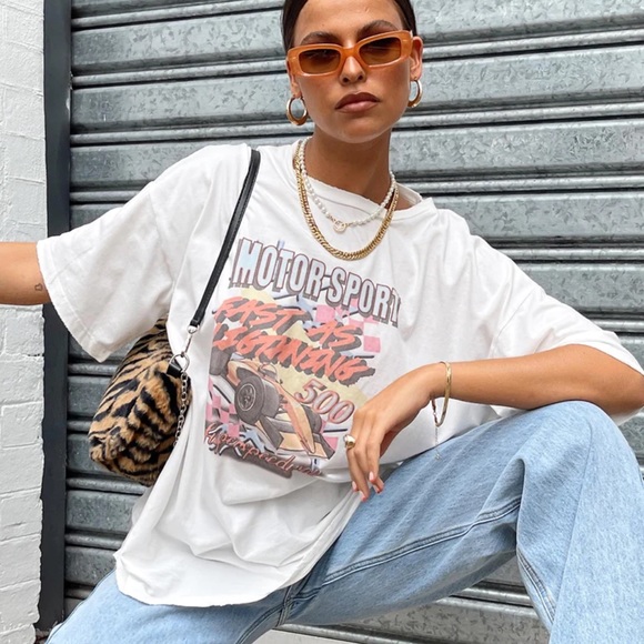 Princess Polly White Graphic Tee - Picture 2 of 9